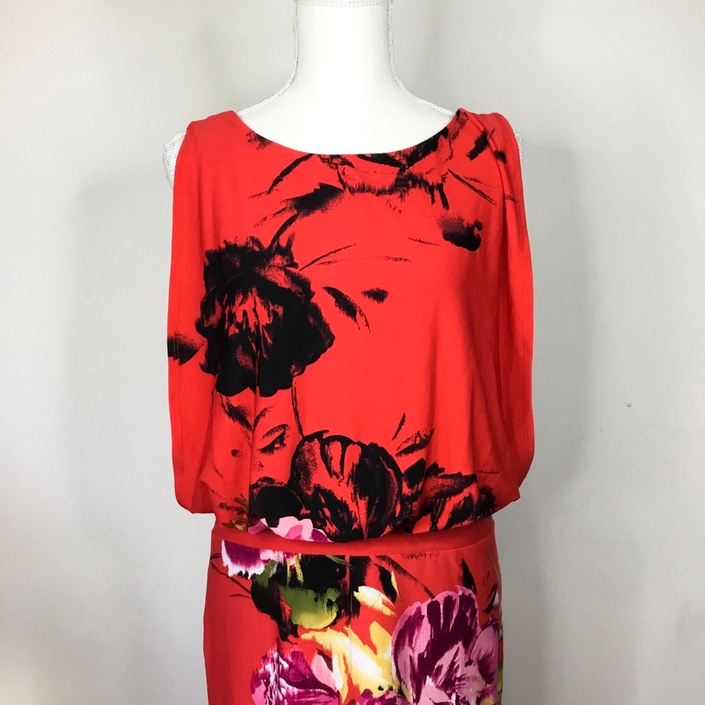 Studio I sleeveless floral dress